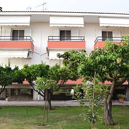 K Santis Studios Pefki  Exterior foto